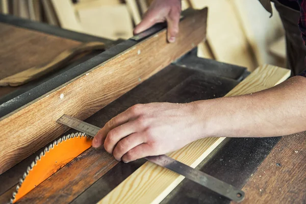 Tagliere Cantiere Tagliere Legno Con Sega Circolare — Foto Stock