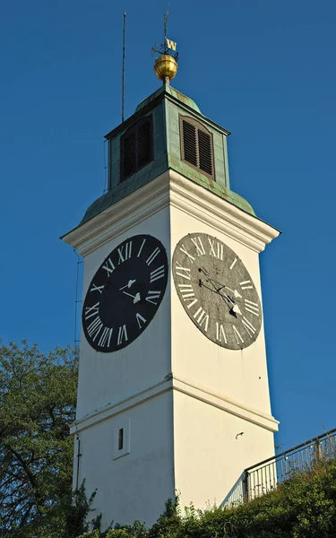 Vista Baixo Torre Relógio Fortaleza Petrovaradin Novi Sad Sérvia — Fotografia de Stock