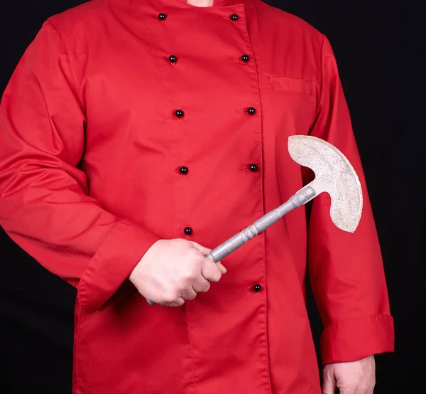 Chef Uniforme Rojo Sosteniendo Viejo Cuchillo Metal Para Carne Verduras — Foto de Stock