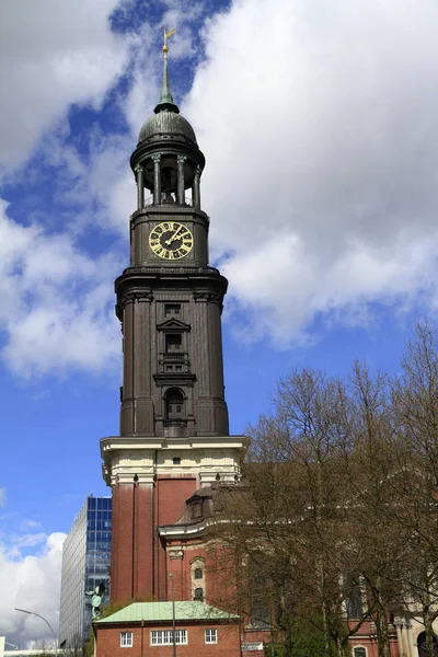 Ünlü Lüteriyen Kilisesi Michael Kilisesi Hamburg Almanya — Stok fotoğraf