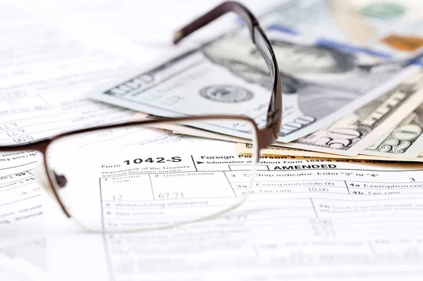 American Tax Information 1042 — Stock Photo, Image
