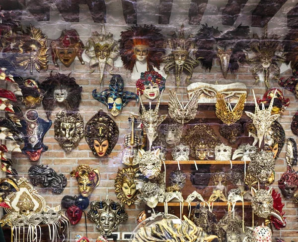 Die Venezianische Maske Wird Einem Maskenkostümgeschäft Ausgestellt Venedig Italien — Stockfoto