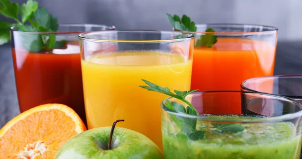 Glasses Fresh Organic Vegetable Fruit Juices Detox Diet — Stock Photo, Image