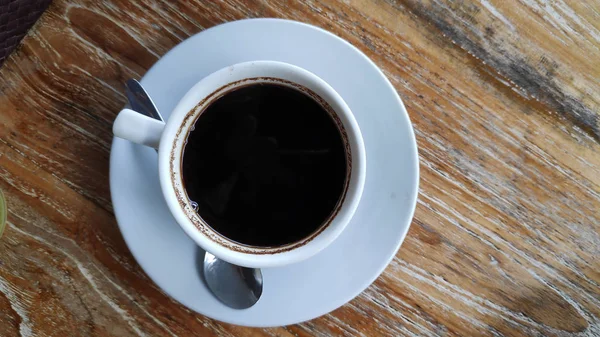 Kopje Traditionele Balinese Koffie Een Houten Tafel Achtergrond — Stockfoto