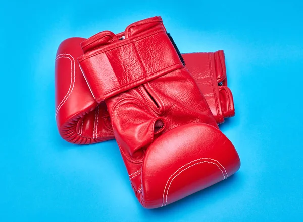 Pair Red Leather Boxing Gloves Blue Background — Stock Photo, Image