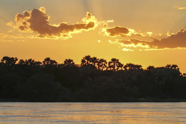 Pôr Sol Sobre Margens Rio Zambeze — Fotografia de Stock