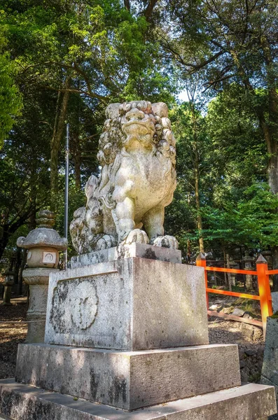Статуя Льва Комайну Парк Нара Япония — стоковое фото