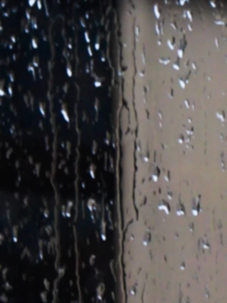 Detalhe Fundo Desfocado Gotas Chuva Aleatórias Molhadas Espirrando Fluindo Por — Fotografia de Stock