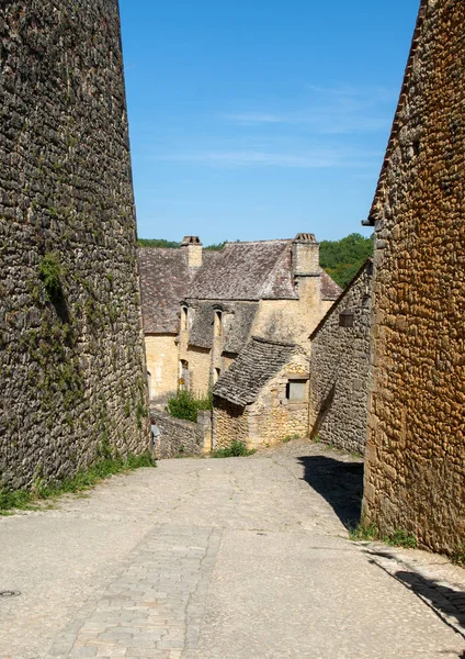 Paisagem Típica Francesa Com Antiga Casa Calçada Tradicional Cidade Beynac — Fotografia de Stock