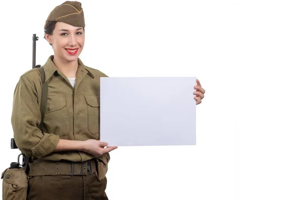 Młoda Kobieta Ubrana Wojnie Światowej Wojskowych Nas Jednolite Wyświetlono Puste — Zdjęcie stockowe