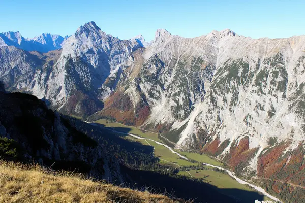 Dia Ensolarado Nas Montanhas Austríacas Karwendel Sonnjoch — Fotografia de Stock