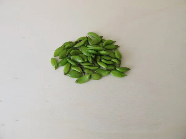 Cápsula Frutas Lila Sobre Tabla Madera — Foto de Stock