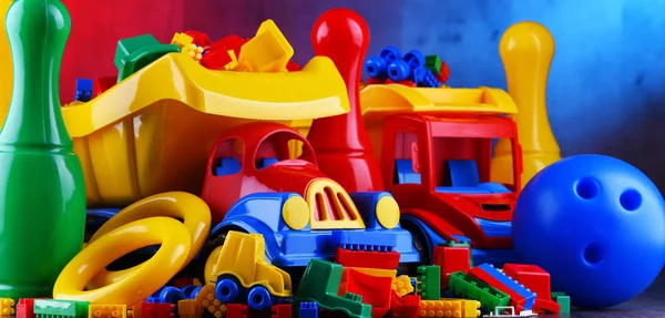 Skład Kolorowych Zabawek Dla Dzieci Tworzywa Sztucznego — Zdjęcie stockowe