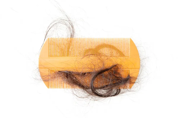 脱毛の問題 白い背景に隔離された それに失われた髪を持つフラットレイアウト上のビュー櫛 — ストック写真