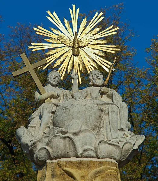 Statuettes Top Monument Subotica Square Serbia — Stock Photo, Image