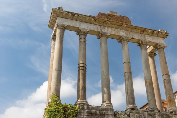Pilaren Ruïnes Van Basis Van Oude Saturnus Tempel Forum Romanum — Stockfoto