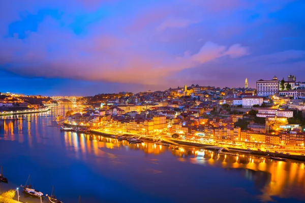 Colorful Afterglow Skyline Porto Illuminated Old Town Clouds Reflecting Douro — Stock Photo, Image