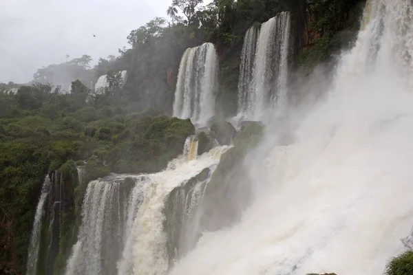 Iguazu Falls Για Την Πλευρά Της Αργεντινής Iguazu Falls Είναι — Φωτογραφία Αρχείου