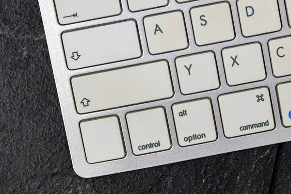 White Siver Keyboard Detail Dark Background — Stock Photo, Image