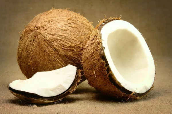 Färska Kokosnötter Gammal Sachtrasa — Stockfoto