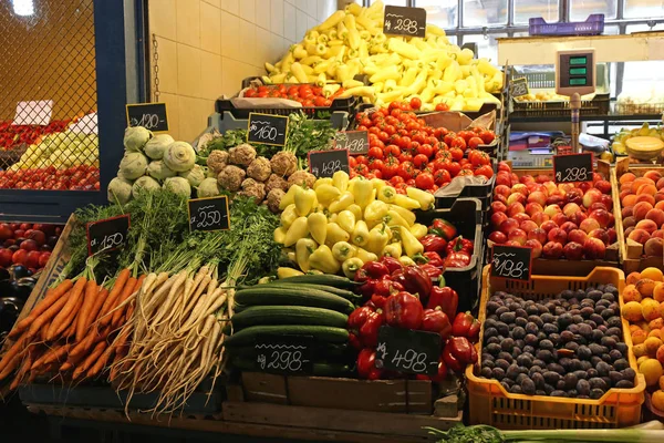 Vegetais Frescos Mercado Agricultores Stall Budapest — Fotografia de Stock