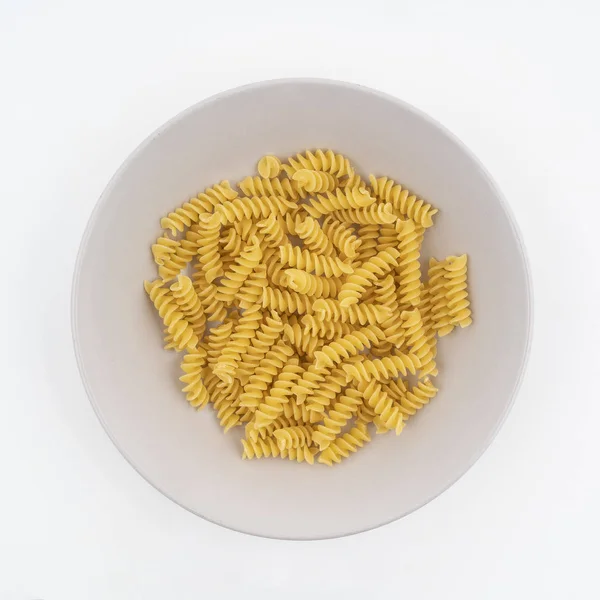 Sušené Těstoviny Fusilli Talíři — Stock fotografie