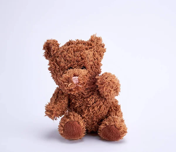 Kleiner Brauner Teddybär Auf Weißem Hintergrund — Stockfoto