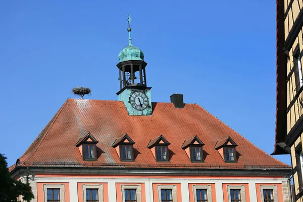 Rathaus Neustadt Der Aisch Miasto Niemczech Wieloma Historycznymi Atrakcjami — Zdjęcie stockowe