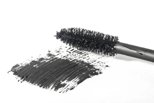 Mascara Pinsel Macht Schmierereien Nahaufnahme Isoliert Auf Weißem Hintergrund — Stockfoto