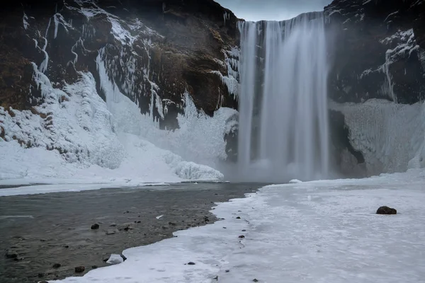 Gyönyörű Skogafoss Egy Hideg Téli Napon Izland Európa — Stock Fotó