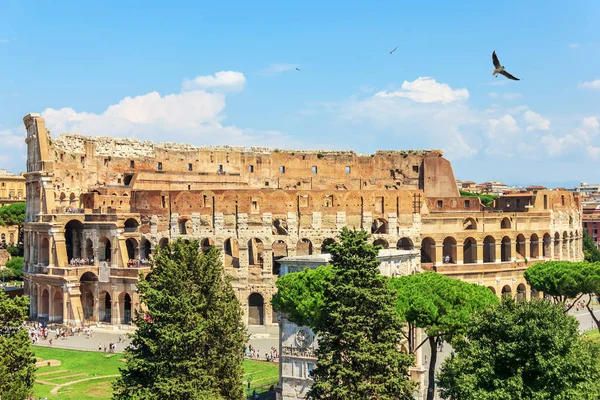 Koloseum Římě Oblouku Konstantin Letní Pohled Itálie — Stock fotografie