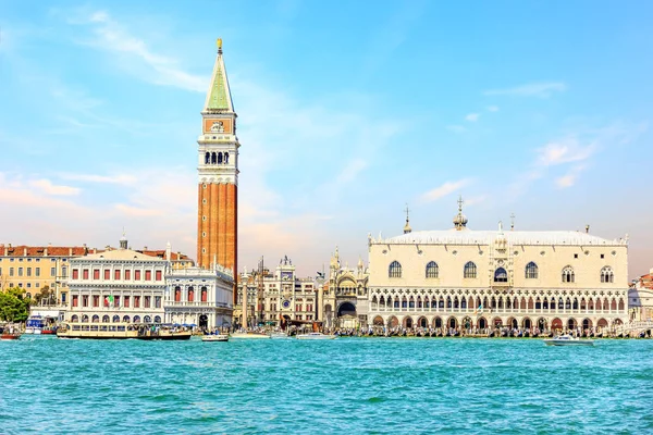 Piazza San Marco Met Basiliek Campanile Het Doge Palace Uitzicht — Stockfoto