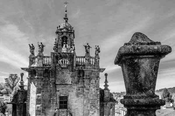 Εκκλησία Στο Σαντιάγο Ντε Κομποστέλα Γαλικία Βόρεια Ισπανία Μαύρο Και — Φωτογραφία Αρχείου