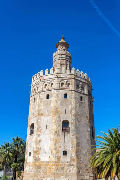 Függőleges Kilátás Torre Del Oro Vagy Tower Gold Sevillában Spanyolország — Stock Fotó