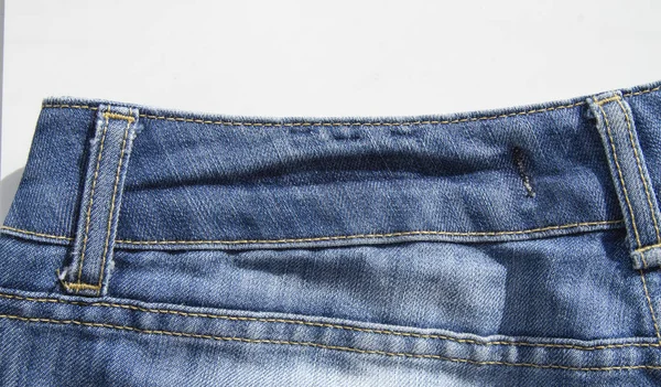 Calça Jeans Azul Isolado Fundo Branco Com Caminho Recorte Flat — Fotografia de Stock