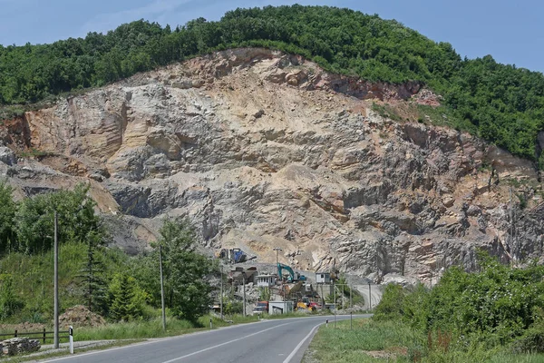 オープンピット採石工事集材鉱山 — ストック写真
