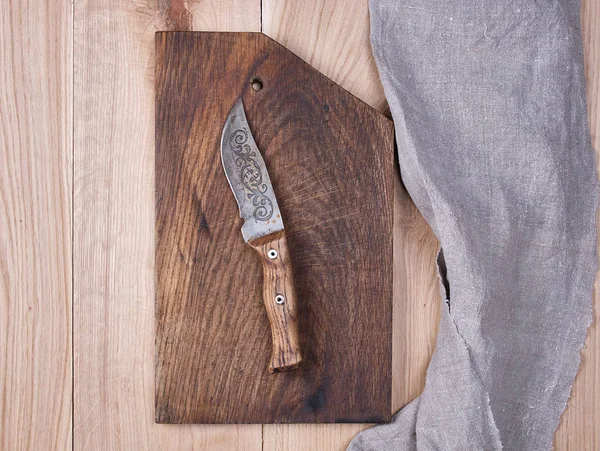 Vieille Planche Découper Cuisine Bois Vide Couteau Sur Une Table — Photo