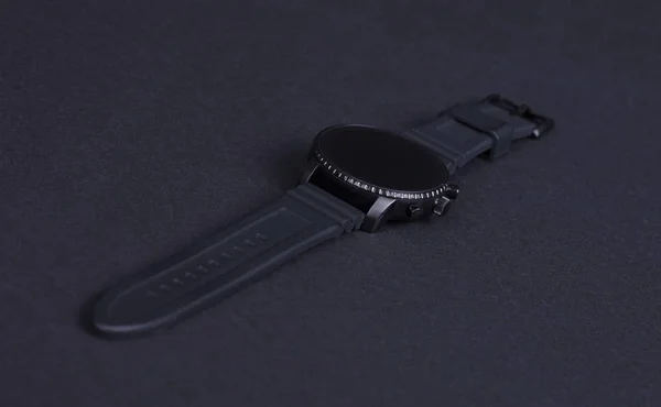 Smartwatch Noir Isolé Sur Fond Noir — Photo