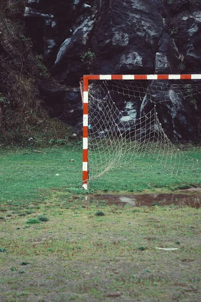 Вид Футбольные Ворота Сеткой — стоковое фото