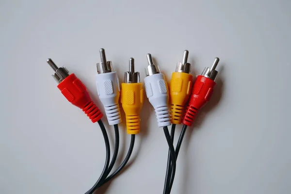 Dos Cables Usuario Conectados Sobre Fondo Blanco —  Fotos de Stock