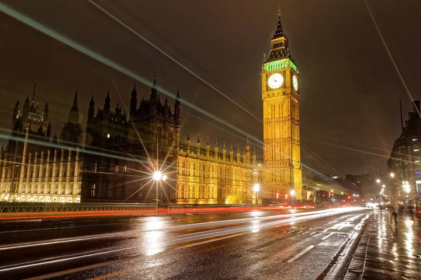 Longa Exposição Big Ben Casas Parlamento Durante Noite Chuvosa Com — Fotografia de Stock