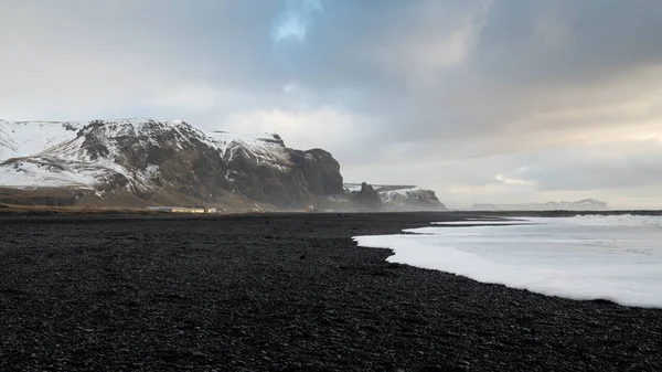 Ακτογραμμή Κοντά Στο Μικρό Χωριό Vik Ισλανδία Ευρώπη — Φωτογραφία Αρχείου