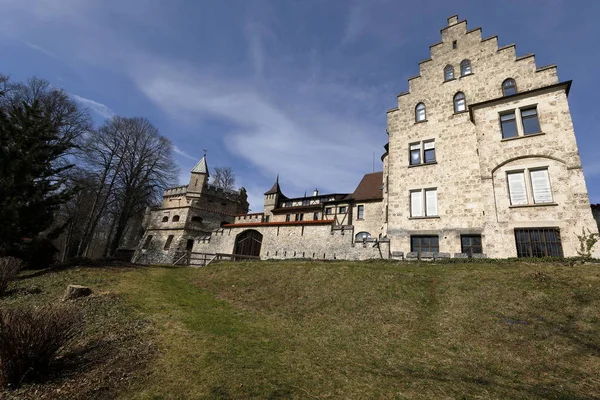 Замок Ліхтенштейн Німеччині — стокове фото