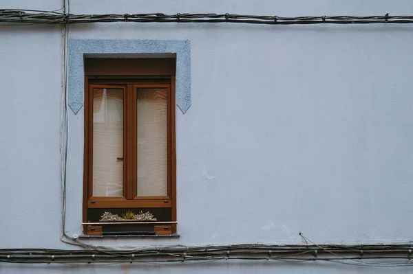 Окно Голубом Доме Бильбао Spain — стоковое фото