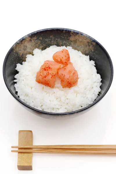 Riz Blanc Cuit Japonais Avec Karashi Mentaiko Sur Fond Blanc — Photo