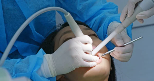 Woman Having Dental Treatment Clinic — Stock Photo, Image