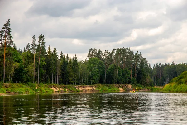 Landskap Med Klippor Nära Gauja Skog Och Himmel Gauja Lettlands — Stockfoto