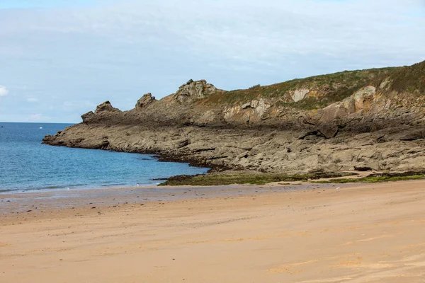 Piękna Piaszczysta Plaża Szmaragdowym Wybrzeżu Pomiędzy Saint Malo Cancale Bretania — Zdjęcie stockowe