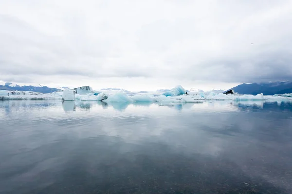 Jokulsarlon Glacialsjö Island Isberg Som Flyter Vatten Islands Landskap — Stockfoto