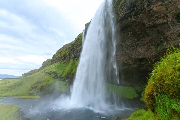 Seljalandsfoss Πέφτει Κατά Θερινή Περίοδο Άποψη Ισλανδία Ισλανδικό Τοπίο — Φωτογραφία Αρχείου